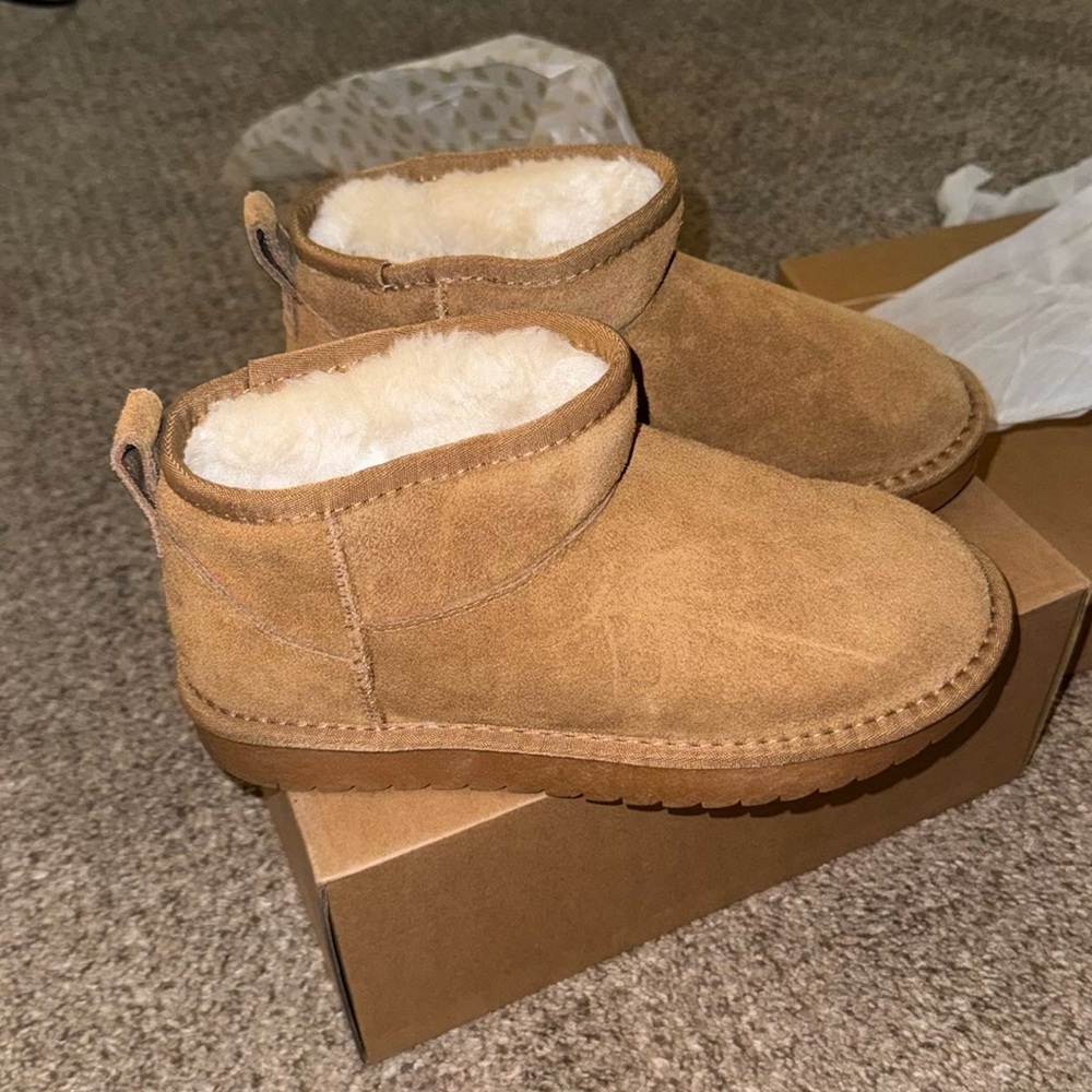 New mini boots perfect for fall
